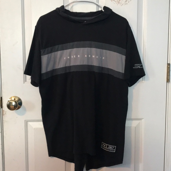 Under Armour Other - UA (under armor) T-shirt hoodie